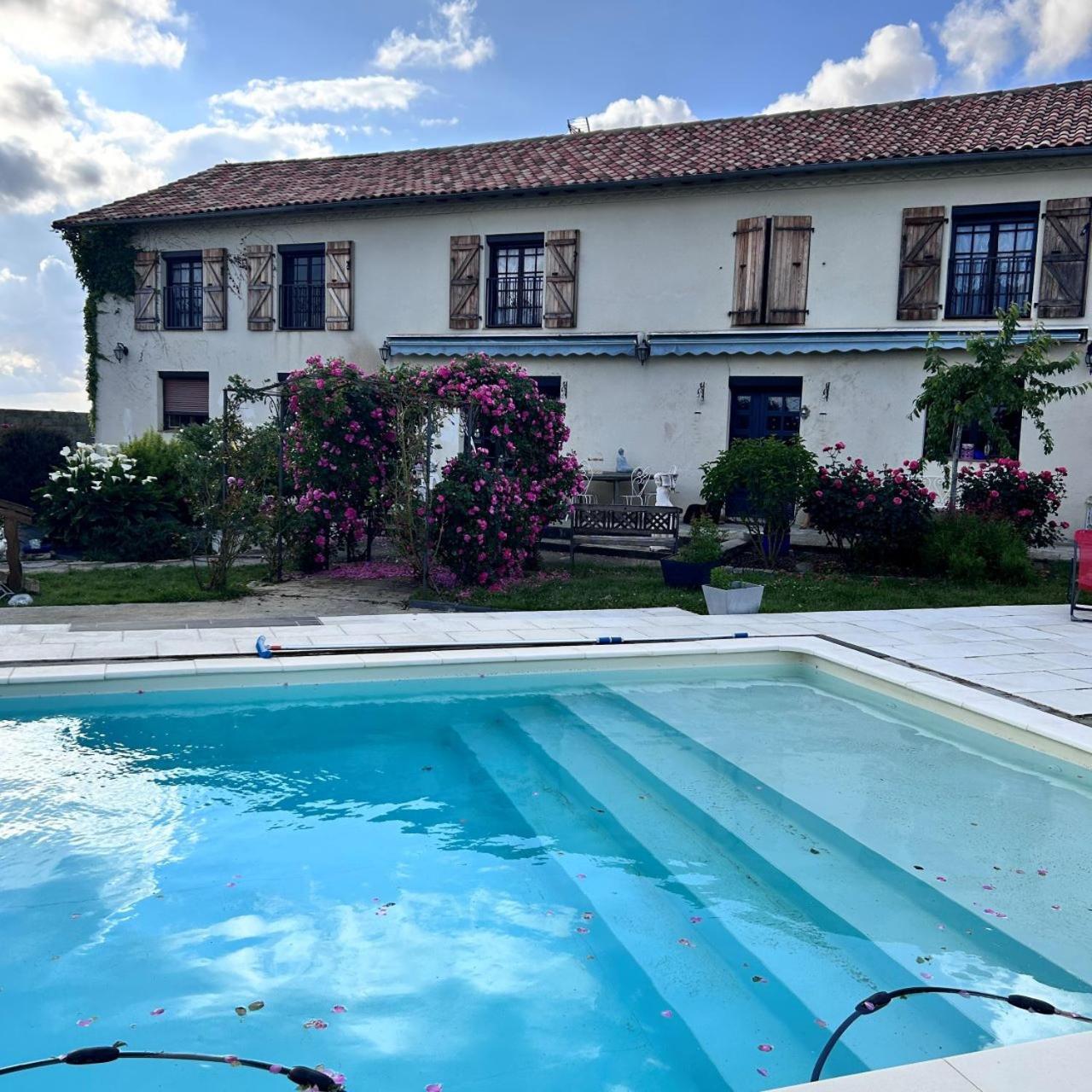 Hotel L'Etoile D'Adour Aire-sur-lʼAdour Exterior foto